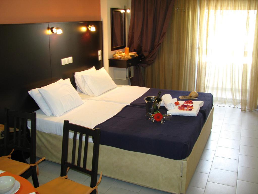 Villa Kokkinos Potos Zimmer foto